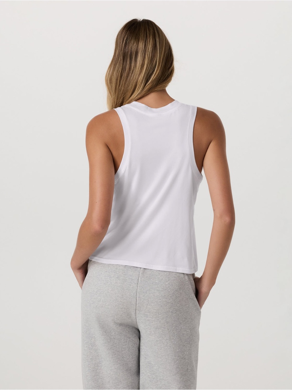 Vuori White Energy Top - Picture 3 of 11